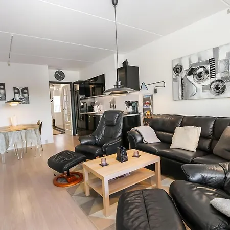 Apartment Meget Paen Til 2 Personer Sj3233 *